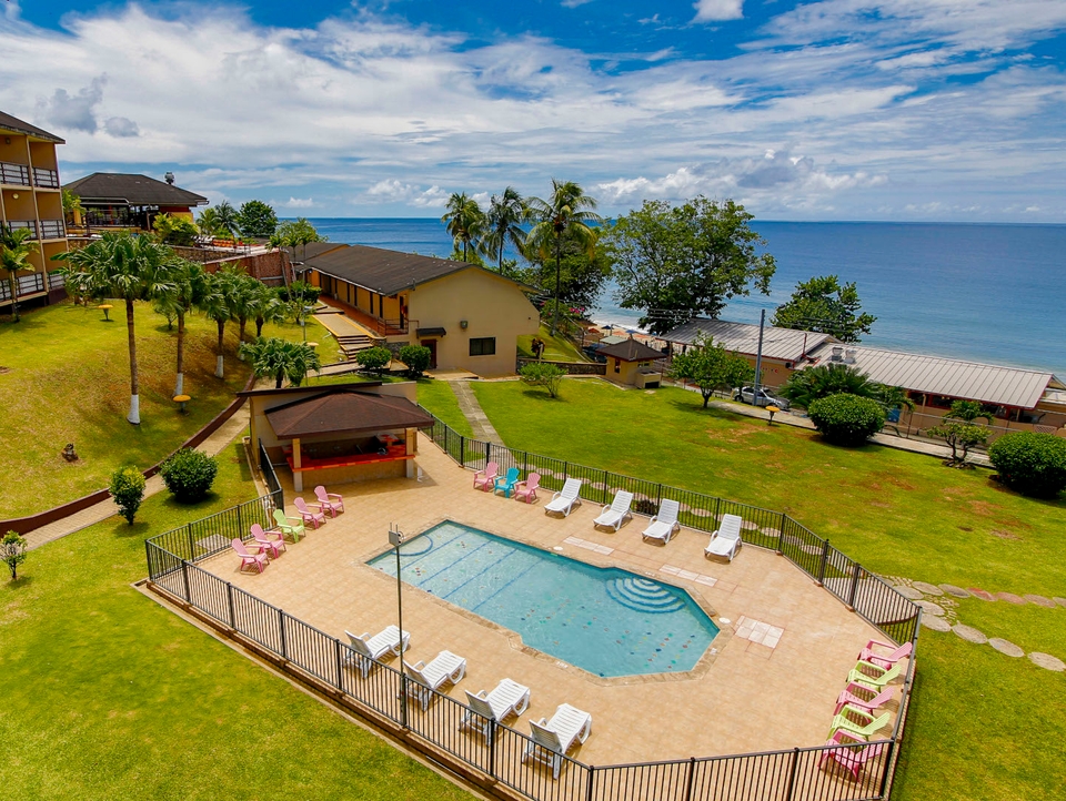 Glimpse Explore Grafton Beach Resort Grafton Beach Resort